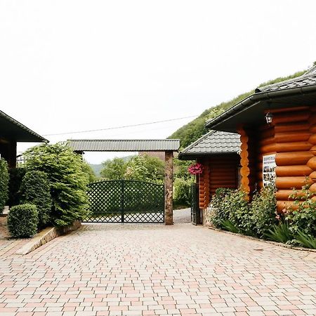 Chudodievo In Chynadievo Mini-Hotel Chynadiyovo Luaran gambar